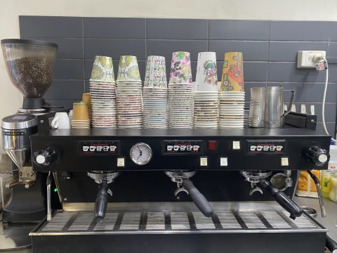 Popular Central CBD Cafe