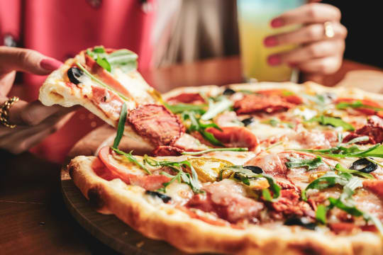 Pizza Shop - Prime Location | $9K Weekly Takings | Only $150K [2508271]