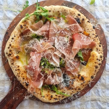 Profitable, Mobile Hospitality Business with Strong Returns!