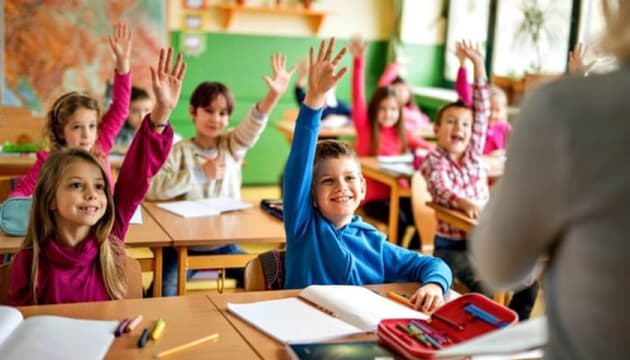 Unique, Import, Wholesale/Distribution and Online School Products Business #424
