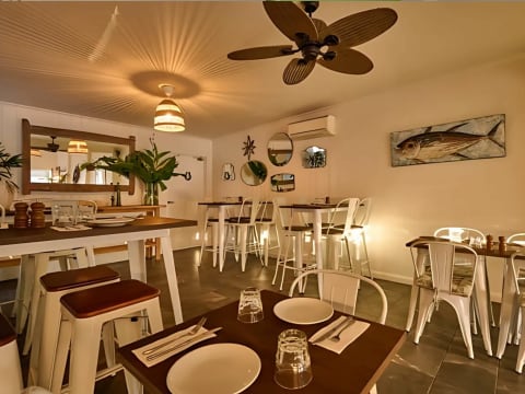 Sundance Taverna: Urunga - DON’T MISS OUT.