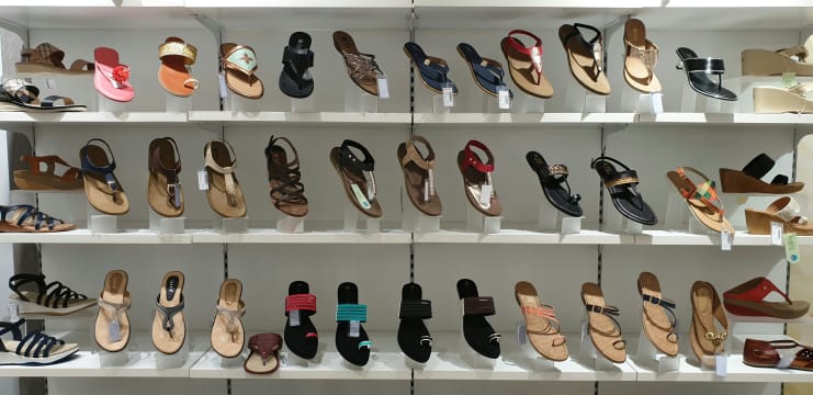 Established Shoe Store in Prime Rowville Location | High Takings, Long Lease [2605221]