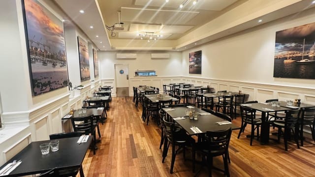 Leasehold For Sale - The Steam Packet Hotel - Williamstown