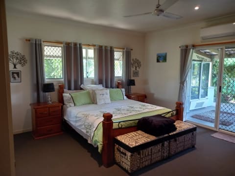 NATURES ENGINEERING WONDER PLANT