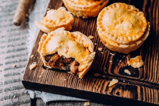 WELL-ESTABLISHED BAKERY – HUGE UNTAPPED POTENTIAL & EXPANSION OPPORTUNITIES!