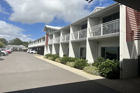 EXECUTIVE LONG TERM MONEY EARNER IN THE TOOWOOMBA CBD - 2900ML