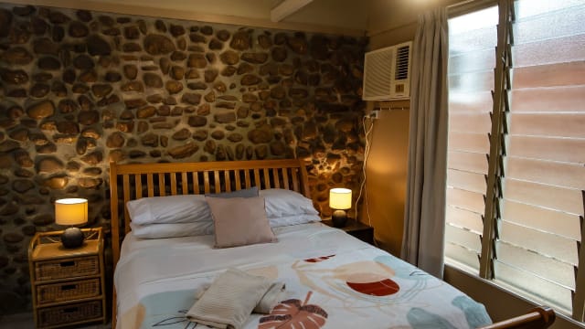 Sapphire Caravan & Cabin Park - Established Park in a Renowned Outback Tourism Region