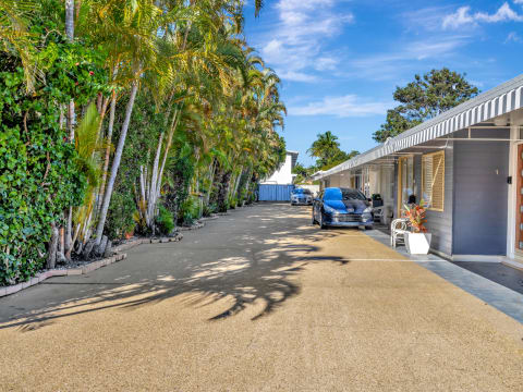 Beachside Accommodation Complex | Six Apartments | Development Potential (STCA) - 2904MF