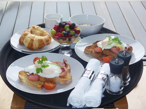 UNDER OFFER - Business for Sale: Thriving Café