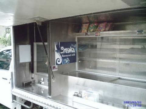 EXCELLENT BUSINESS WITH 3 FULLY EQUIPPED VANS SERVICING INDUSTRIAL LOCATIONS