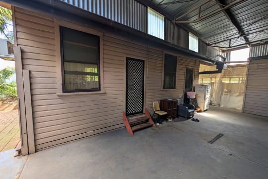 Murray River One Pub Town - Railway Hotel, Strathmerton Vic