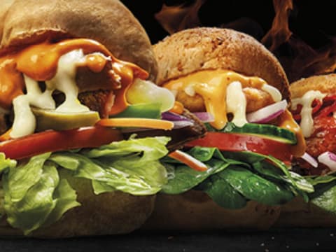 Subway Townsville, Remodeled! Busy location, Long lease, Low rent, Keenly priced!