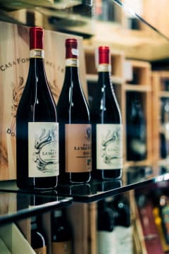 PREMIUM LIQUOR BUSINESS – CONFIDENTIAL SALE
$32,000 APPROX. WEEKLY TAKINGS | LOW RENT | LONG LEAS...