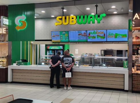 Subway Hyperdome, Back on the Market! Major Shopping Centre! Priced to Sell! Ideal first store!