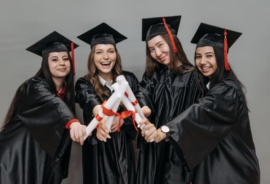 Highly Profitable School Photography Franchise For Sale! (Our Ref: V2062)