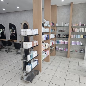 Boutique Hair Salon Prime Coastal Location, Modern Fitout & Loyal Clientele