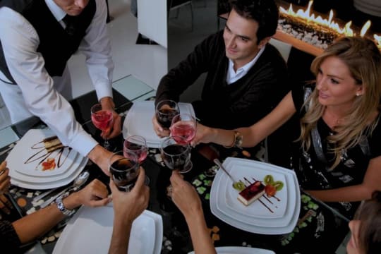Popular Bar & Pizzeria  Short Evening Hours  Brilliant Fit Out