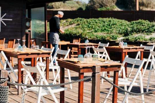 Restaurant for Sale – 82 SEATING - Including Outdoor | Prime Shopping Strip Location | Liquor Lic...