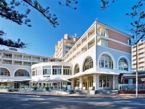 Ladies Fashion Retail Store, in Prime Position on the Sunny Central Coast. NSW.