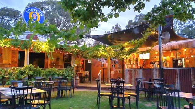 FREEHOLD GOING CONCERN - McEvoy Tavern, Eldorado VIC - 1P0543