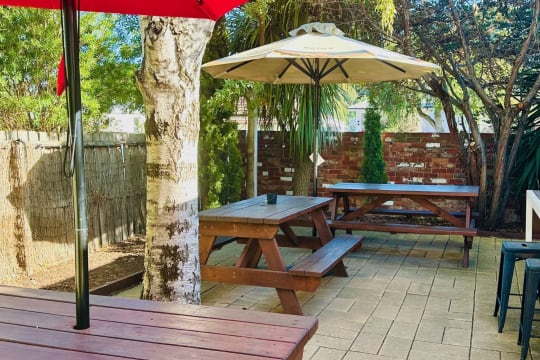 Queen's Head Hotel - Now Priced to Sell at $99,000