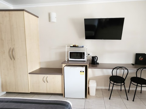 QLD Coastal Major Regional City - 2124ML