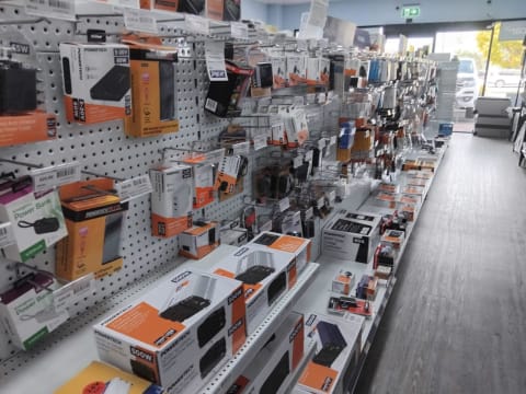 Vendor Finance  Thriving Auto Parts St Helens L/H $100,000+SAV Busy & Profitable Freehold Available