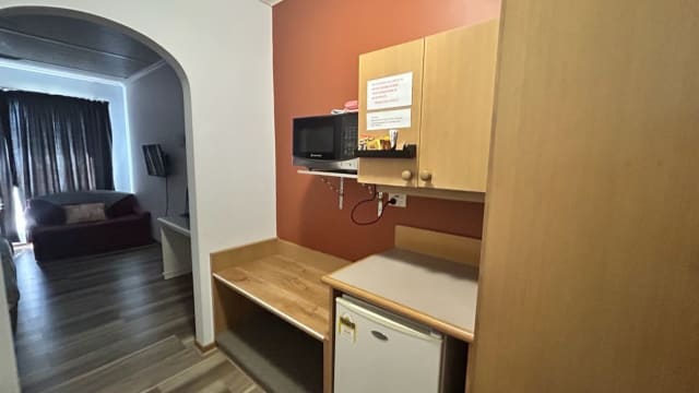 Profitable 15 - Room Murray River Motel with Long Lease Security