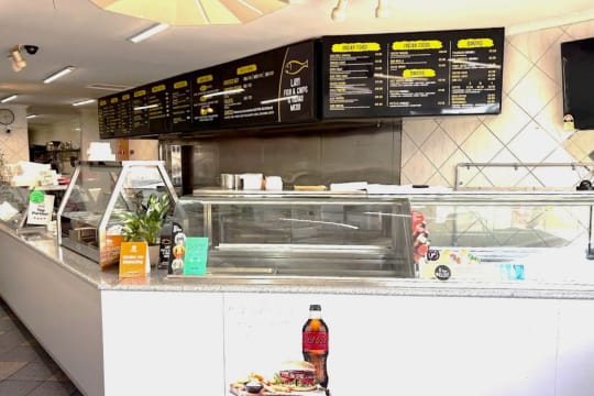 LEASEHOLD - Lavi Fish & Chips - 1P0604