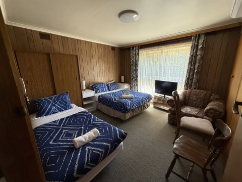 Under Contract - Profitable Leasehold Motel with Caravan Park & Camp sites in Ballarat