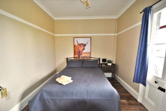 FREEHOLD HOTEL & ACCOMMODATION - Family Hotel, Cootamundra NSW - 1P0382