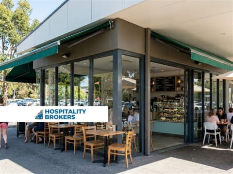 Northside Suburban Cafe, Fully Managed, $30k Per Week Sales