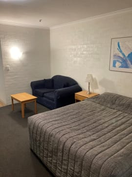 Modern Apartment Complex in Vibrant Rural City of Orange - 2314MF