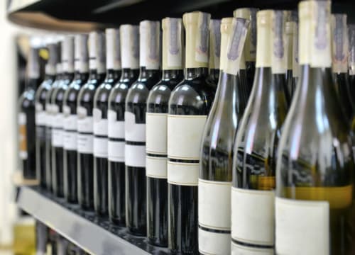 Outstanding Ashwood Business Opportunity: Established Liquor Store in Prime Location [2605081]