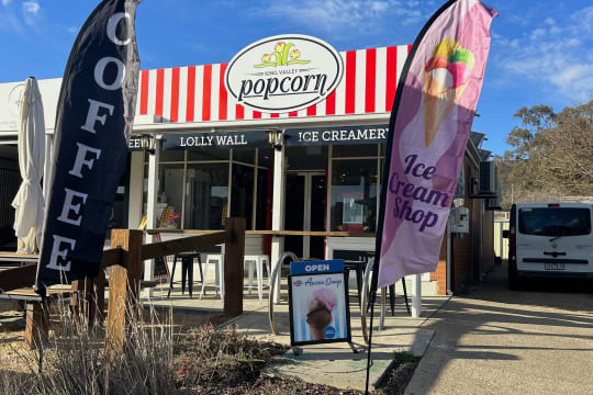 UNDER CONTRACT - King Valley Popcorn Cafe & Ice Creamery, Glenrowan - 1P0571