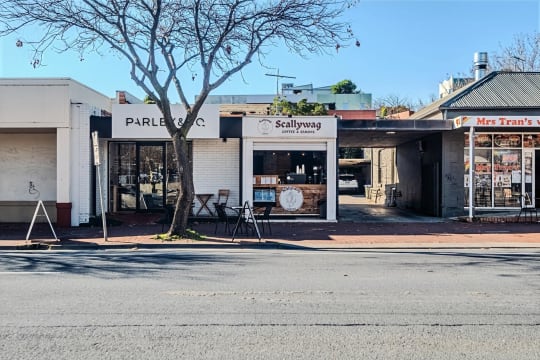 Hole In The Wall Espresso Bar / Cafe - Port Road Hindmarsh