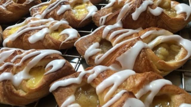 Established Sandy Bay Bakery & Café with Loyal Local Following