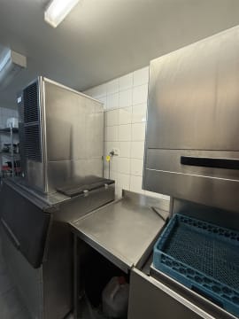 WIWO New Cocktail Bar situated on the iconic Chapel Street + Mobile Bars Busines