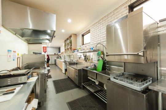 LEASEHOLD - Punkah Pantry, Porepunkah VIC - 1P0623