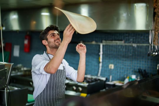 Calling all Pizza Lovers to the HOT MORNINGTON PENINSULA BEACH AREA IN RYE
