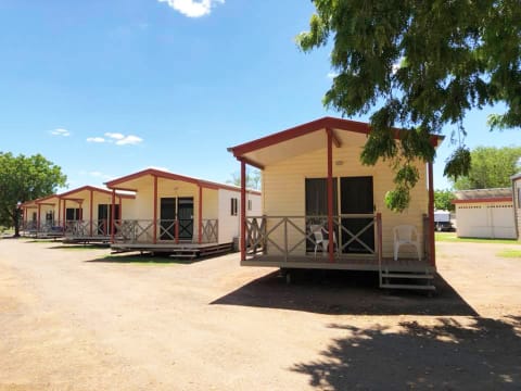 AMAZING LEASEHOLD OPPORTUNITIES, CLONCURRY CARAVAN PARK OASIS - 1048CPL