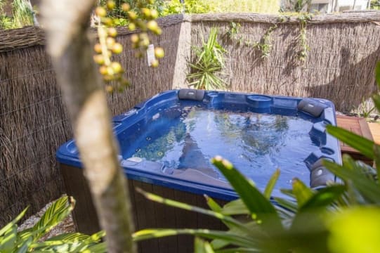 Stylish Guesthouse for Sale - Byron Bay