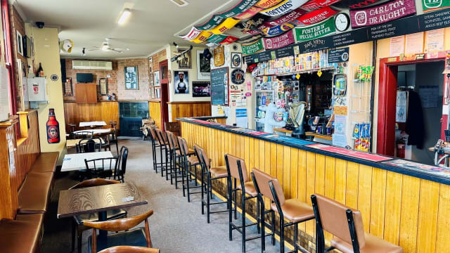 Historic Ballarat Pub with Accommodation & Multiple Income Streams