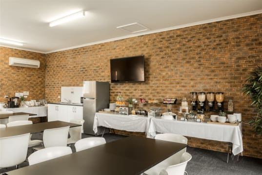 Rare Opportunity 21-Key Leasehold going concern motel