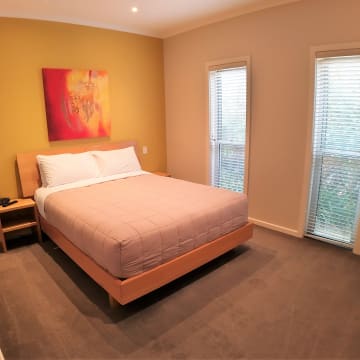 Great cash flow & long lease - Lifestyle accommodation business in wine country