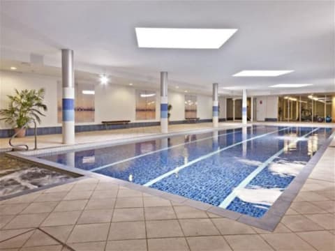 ESTABLISHED RESTAURANT/TAKEAWAY - PRIME LOCATION - BEST BUY AROUND!