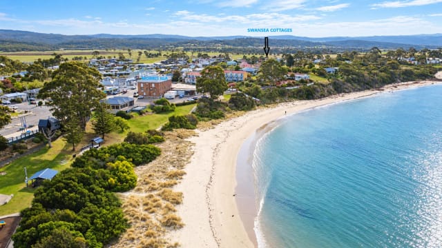 Rare East Coast Tasmania Profitable Accommodation Villas Cottages Separate DA Lots Sea Change Opp