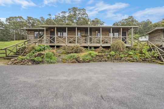 FHGC Tasmanian Accommodation A1 Presentation Spectacular Views 10%ROI 6 Cabins 2 Houses 2 Titles