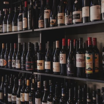 Restaurant Opportunity with Rare General Liquor Licence (On & Off Premise Sales)