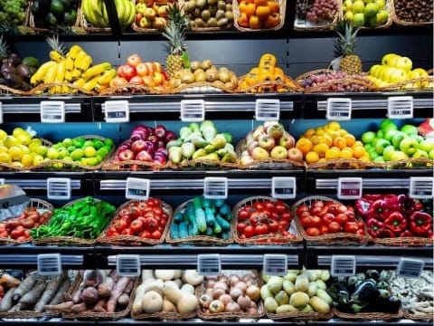 Profitable Fruit & Veg Shop in a Hot Location